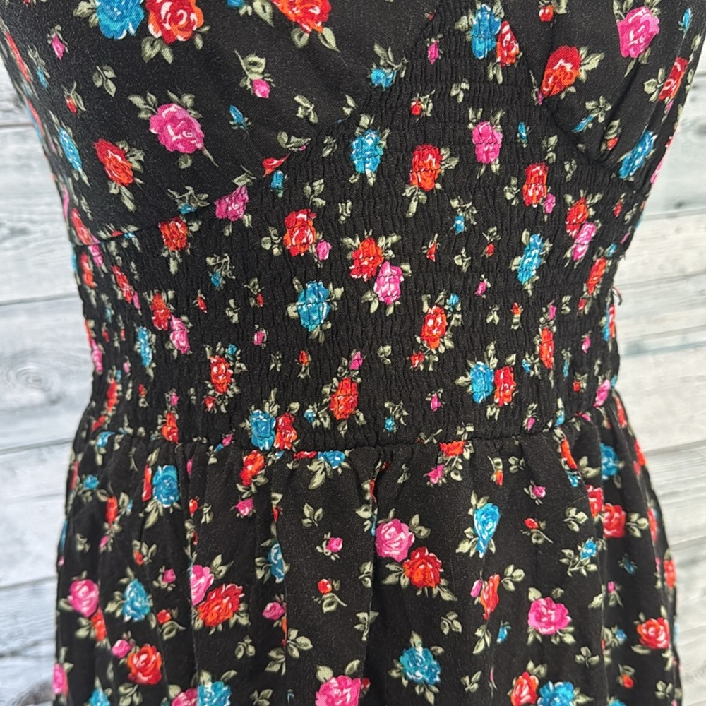 LOVE TREE ROSE FLORAL BLACK DRESS - Picture 5 of 8